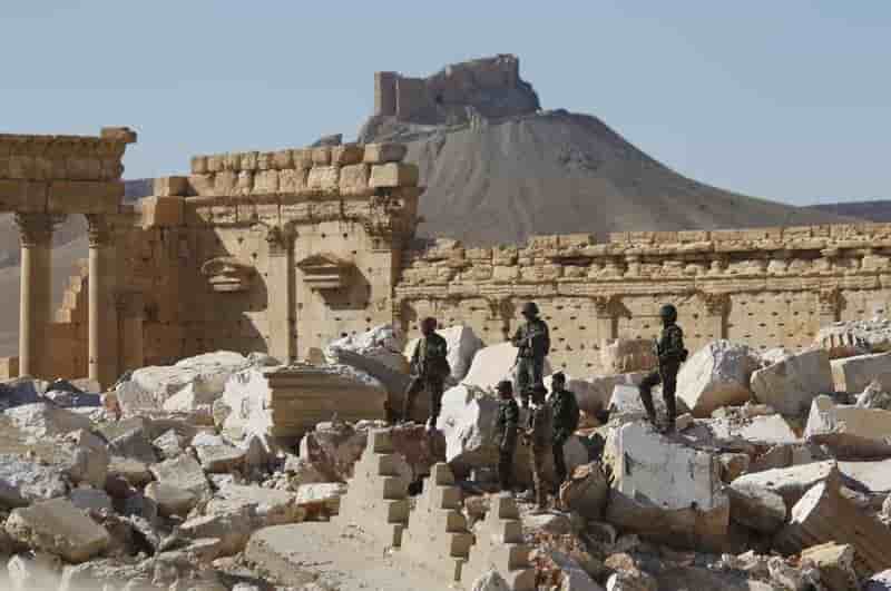 Damas a repris la citadelle de palmyre, selon le hezbollah