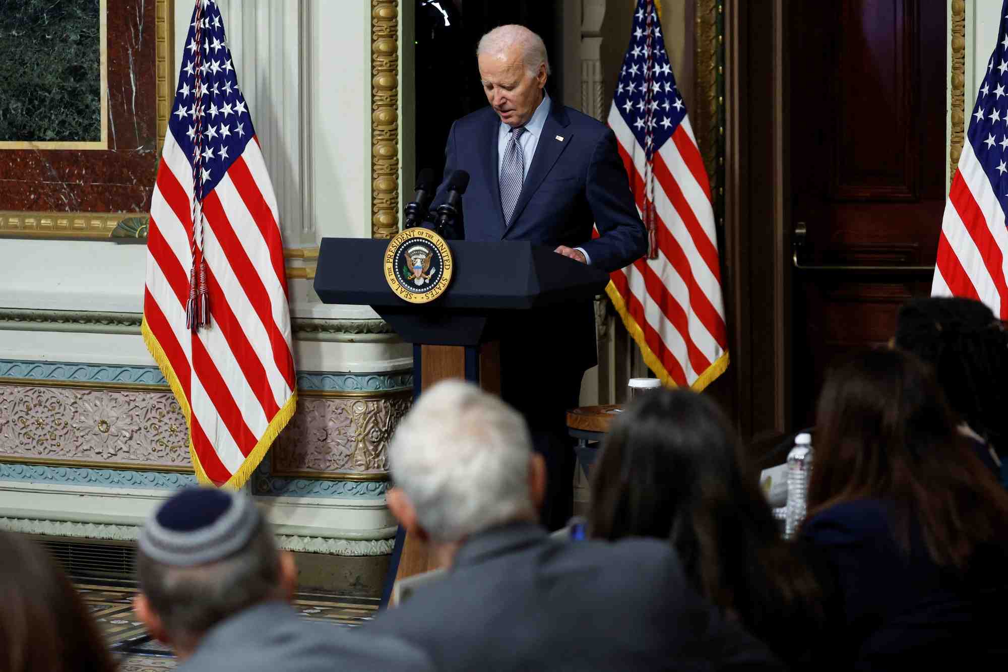 Le president americain joe biden