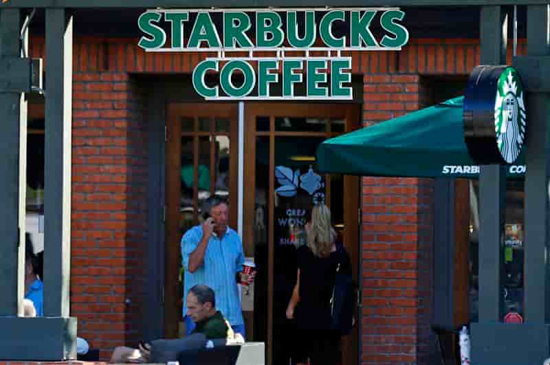 Starbucks relève ses prévisions annuelles