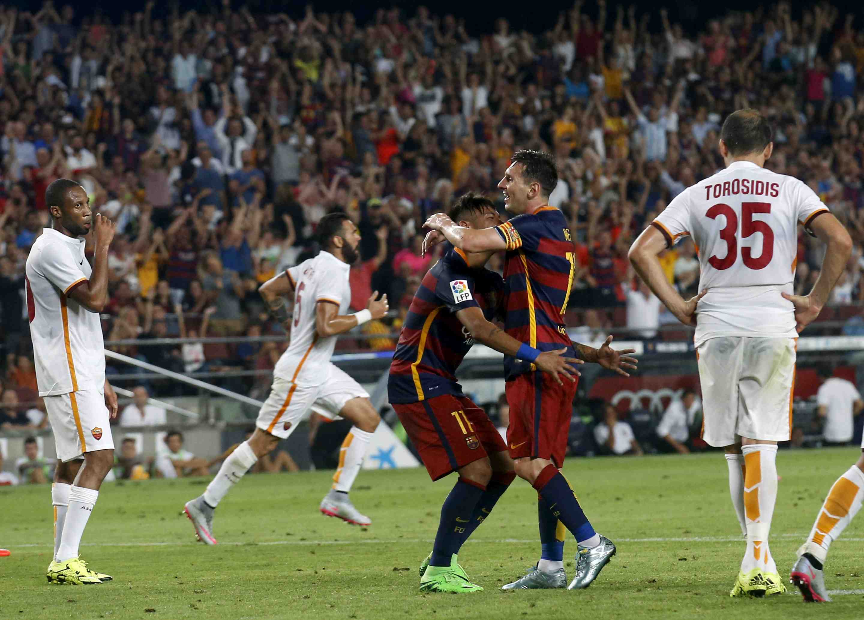 Barcelone inflige une severe correction a l'as roma