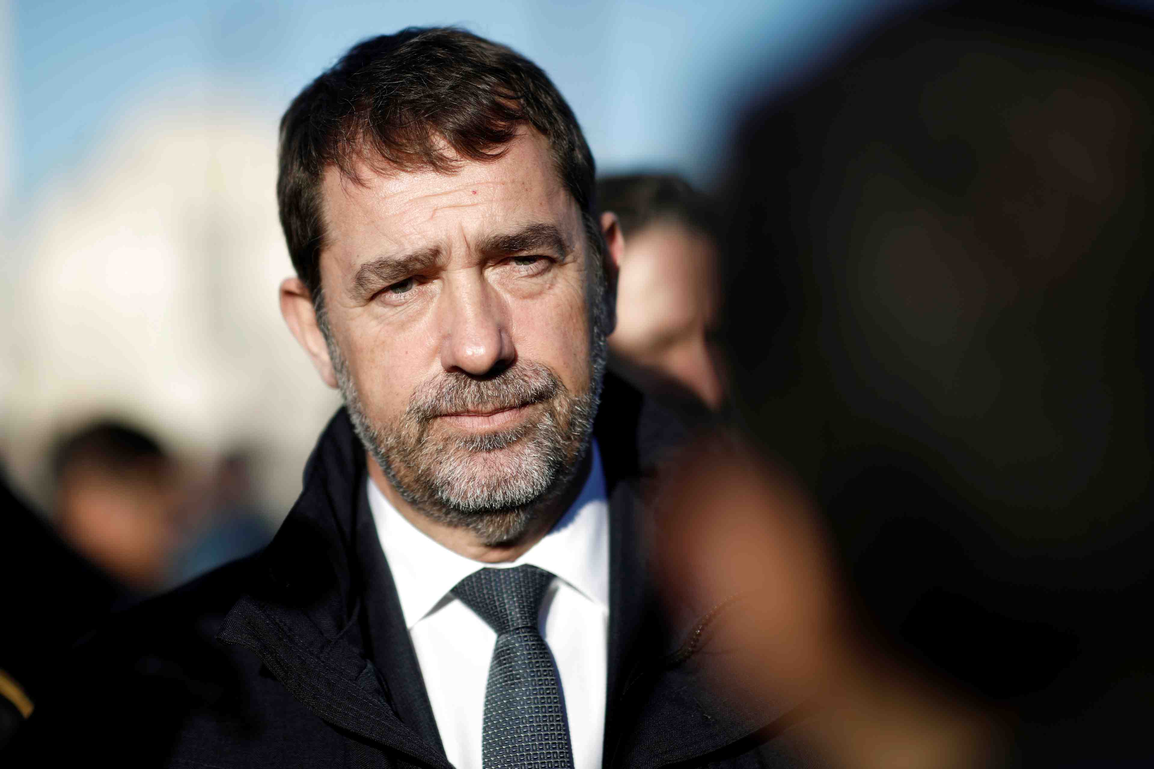 Castaner relativise l'ampleur des violences en banlieue