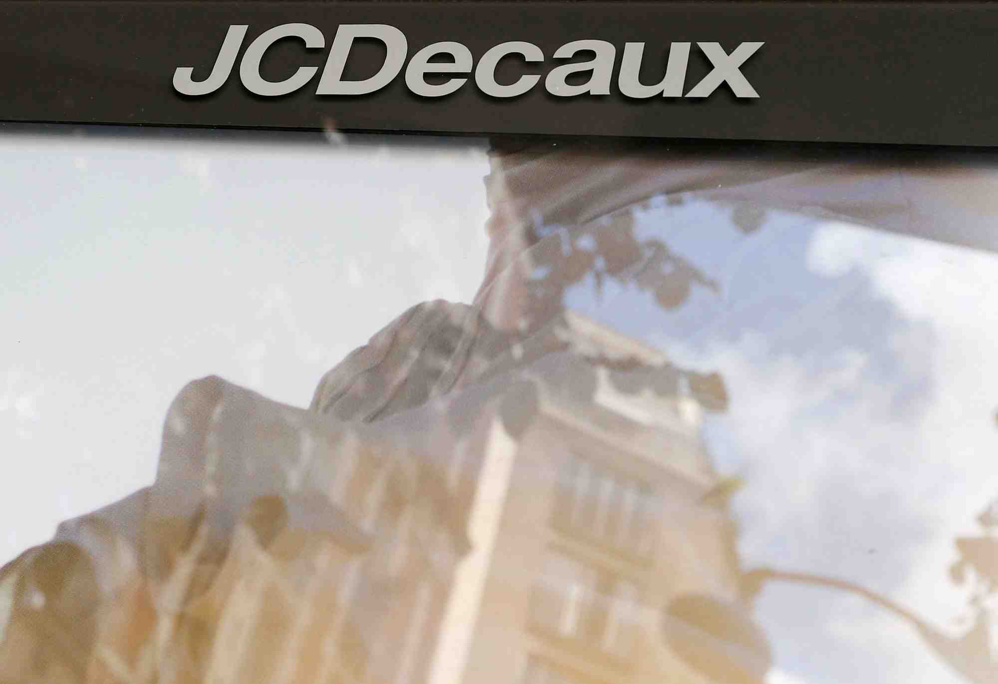 Jcdecaux plonge, la croissance de son chiffre d'affaires devrait ralentir au 2e trimestre