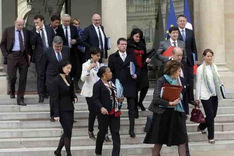 Remaniement ministeriel technique prevu mercredi