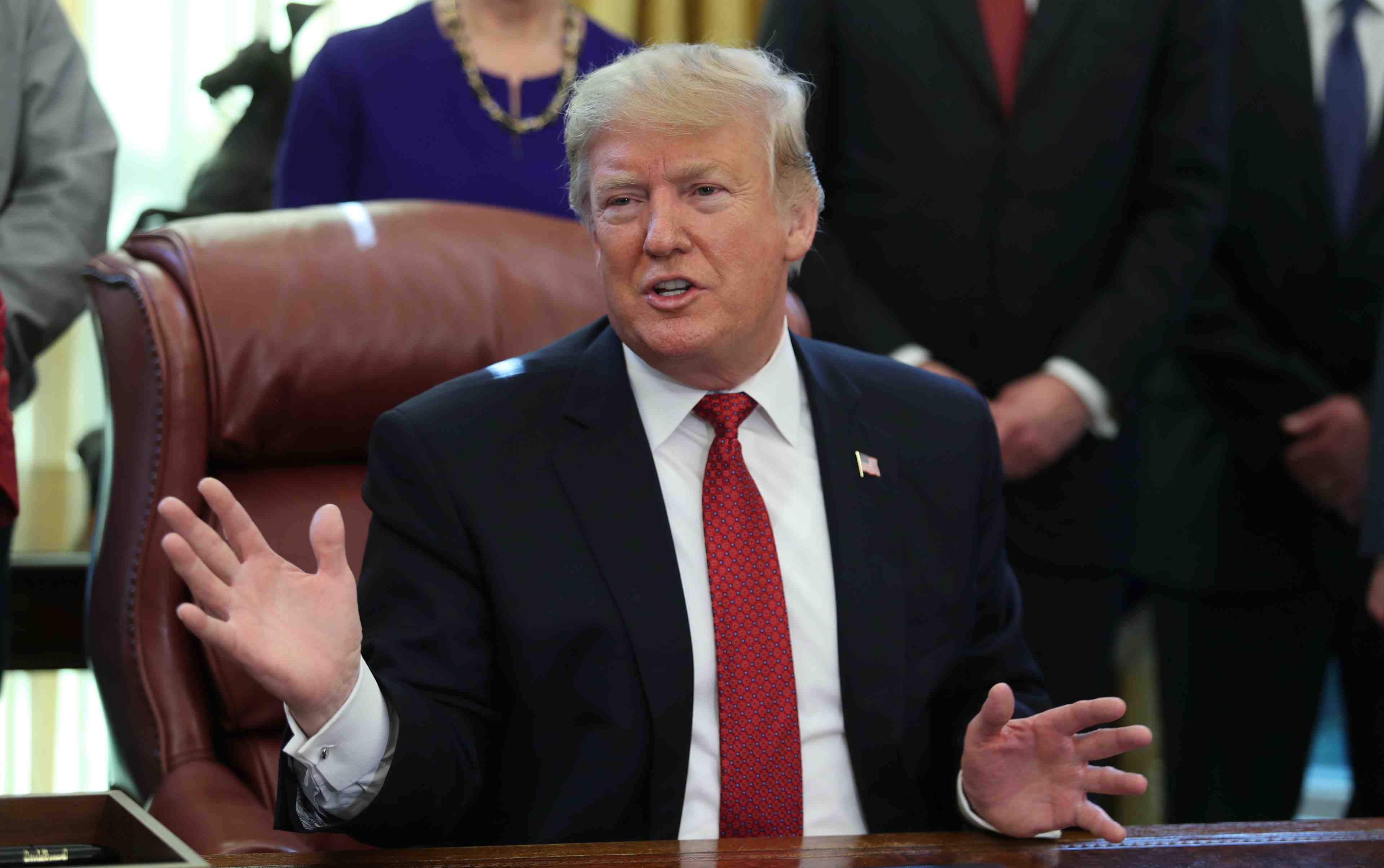 Trump dit avoir eu l'assurance de ne pas etre vise par l'enquete russe