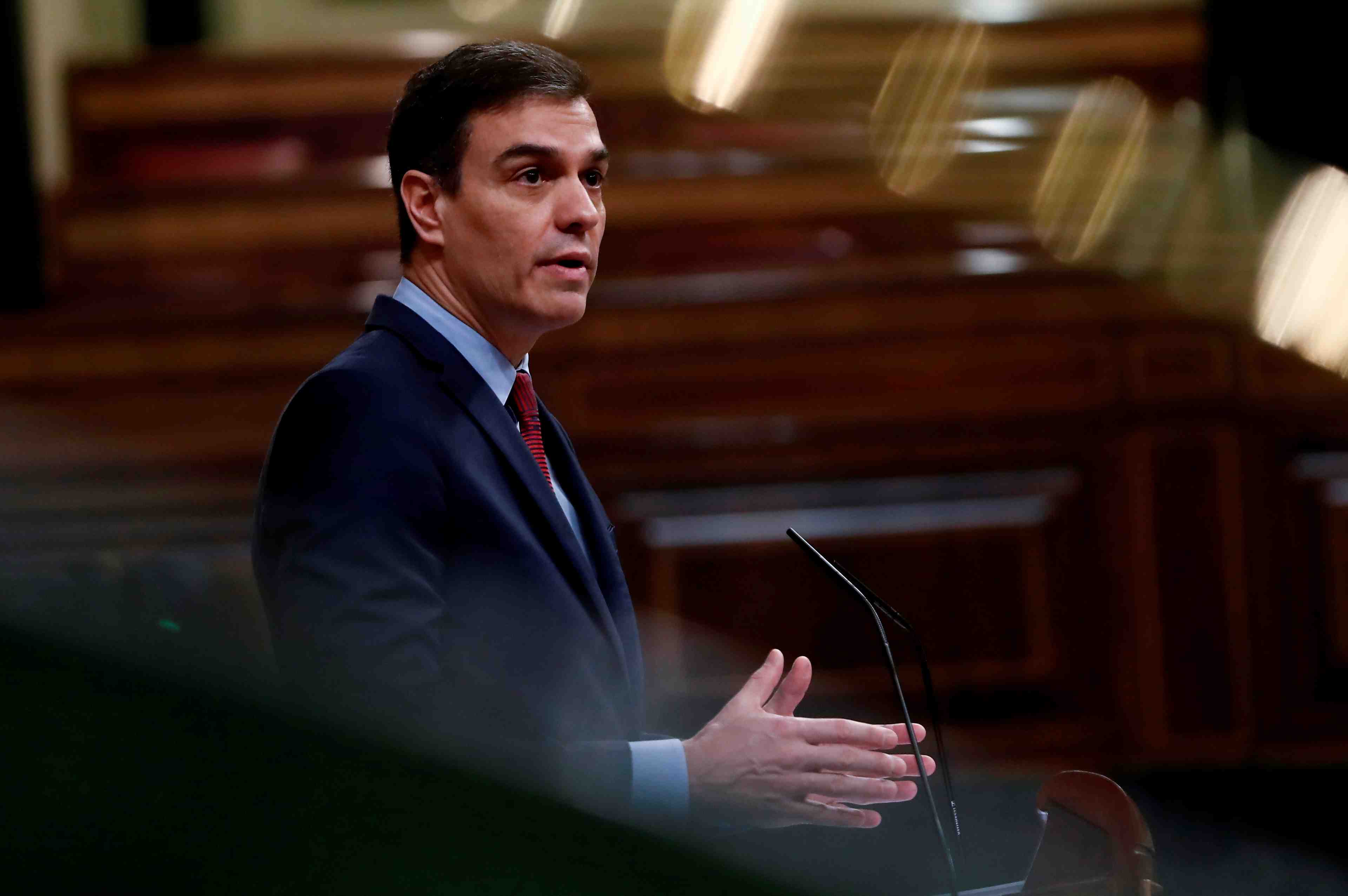 L'espagne proche d'inverser la courbe du coronavirus, dit sanchez