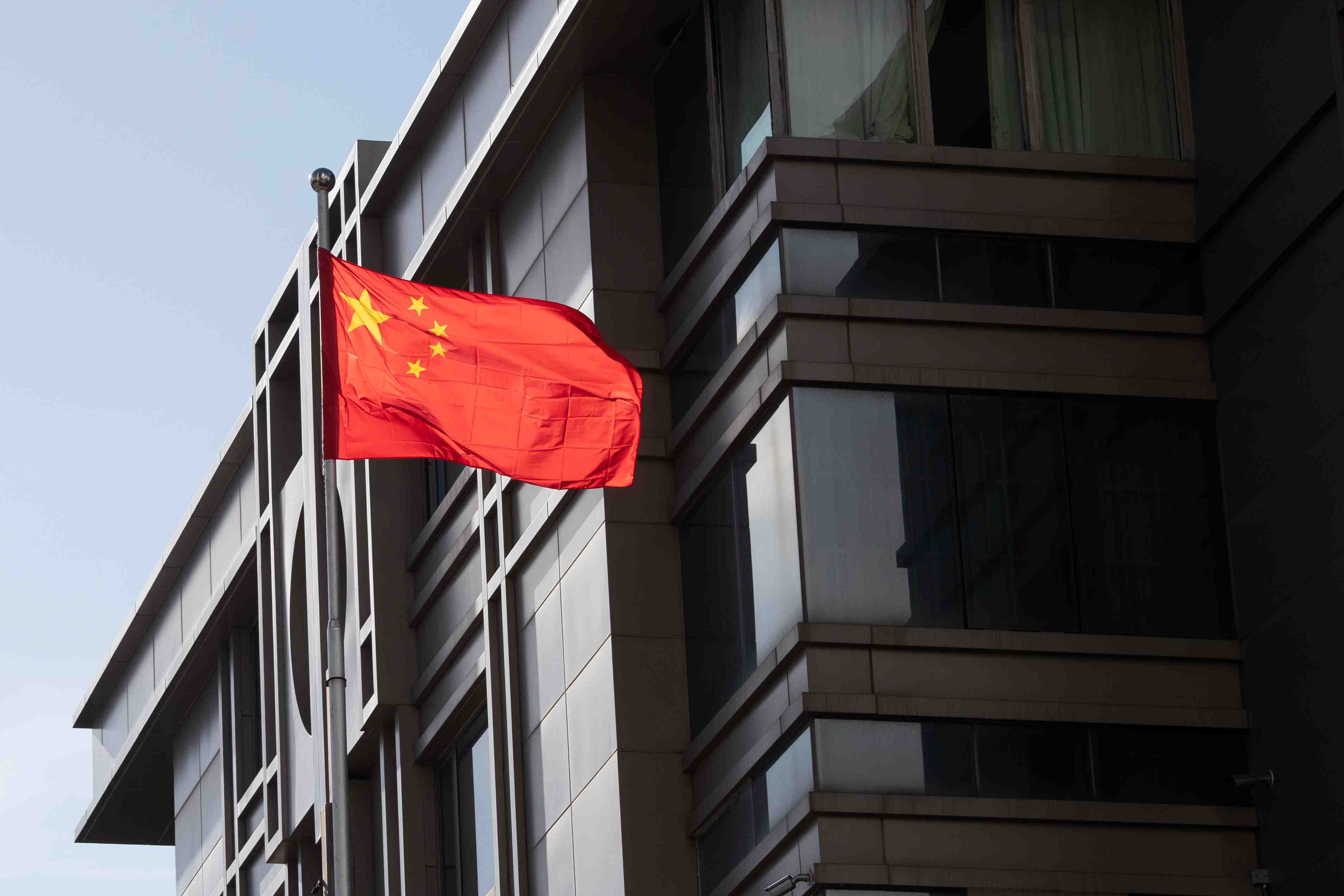 Usa: trump n'exclut pas la fermeture de consulats chinois supplementaires