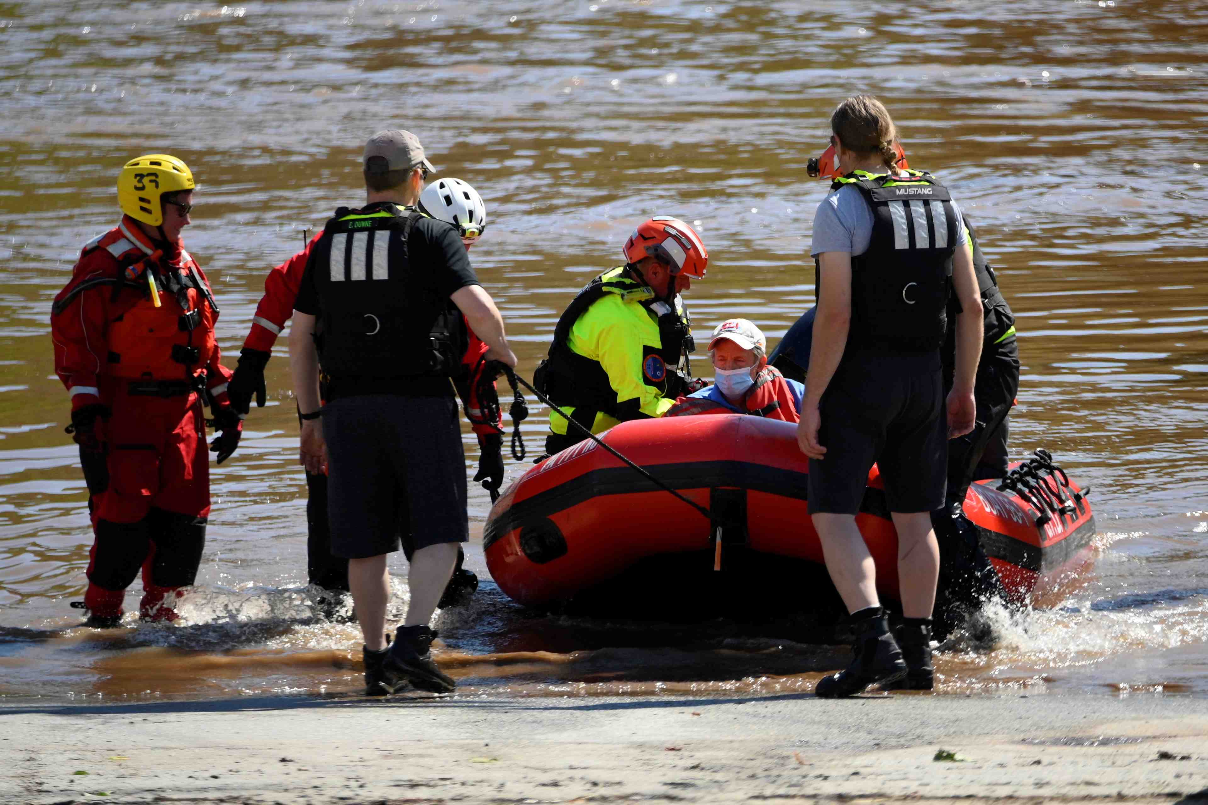 L'ouragan ida a fait au moins 50 morts dans le nord-est des etats-unis