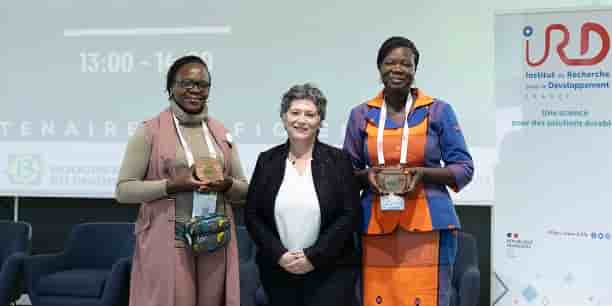 (de gauche à droite) : Clarisse Njovu Balegamire, Valérie Verdier, présidente-directrice générale de l'IRD et Adèle Rayangnéwendé Ouédraogo.