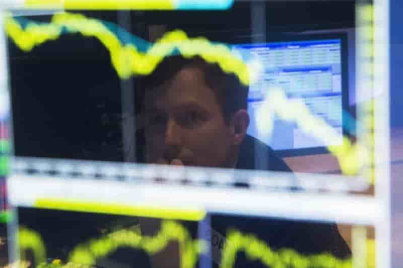 Les valeurs bancaires se replient, des doutes subsistent