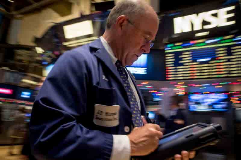 Wall Street ouvre dans le rouge