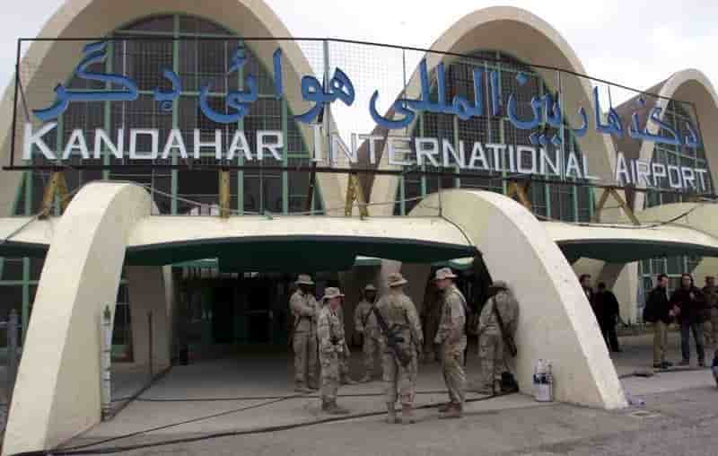 Le bilan de l'attaque de l'aeroport afghan de kandahar porte a 50 morts