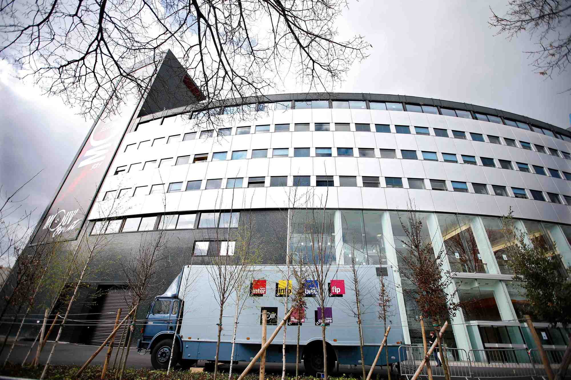 Chertier nomme mediateur dans le conflit a radio france