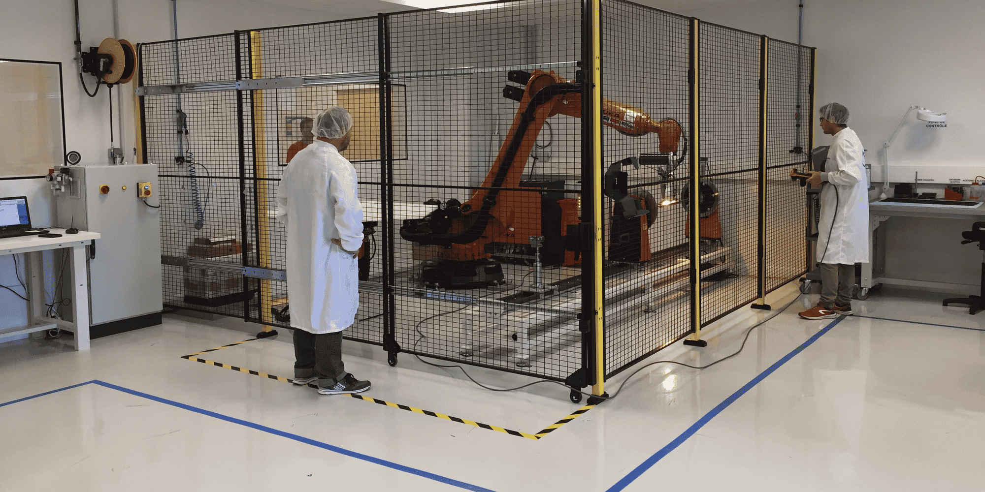 Mecano ID s'est équipé d'un robot de drapage pour automatiser la fabrication de pièces composites.