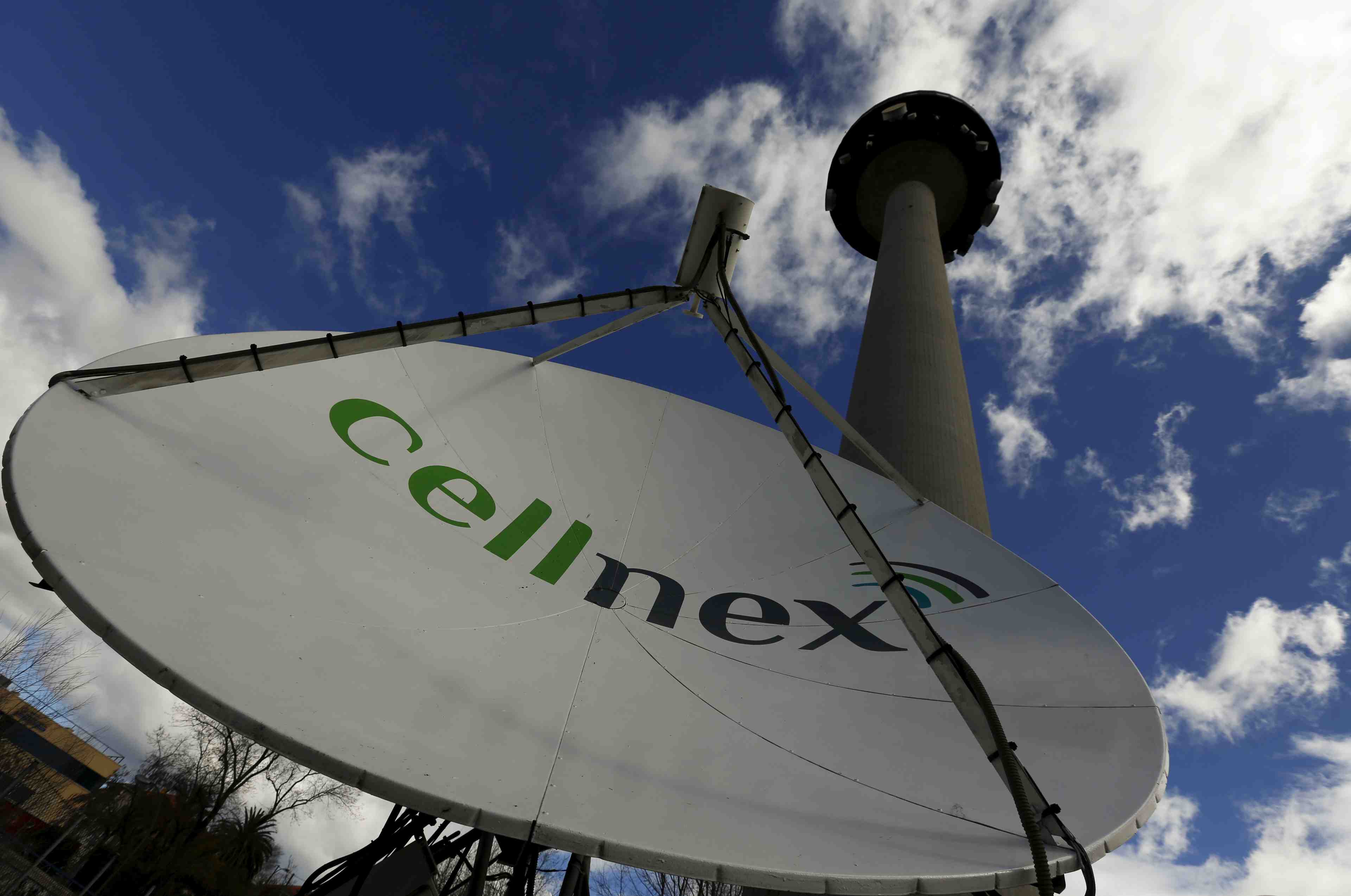 L'espagnol cellnex va acheter 10.500 sites de telecommunication en france