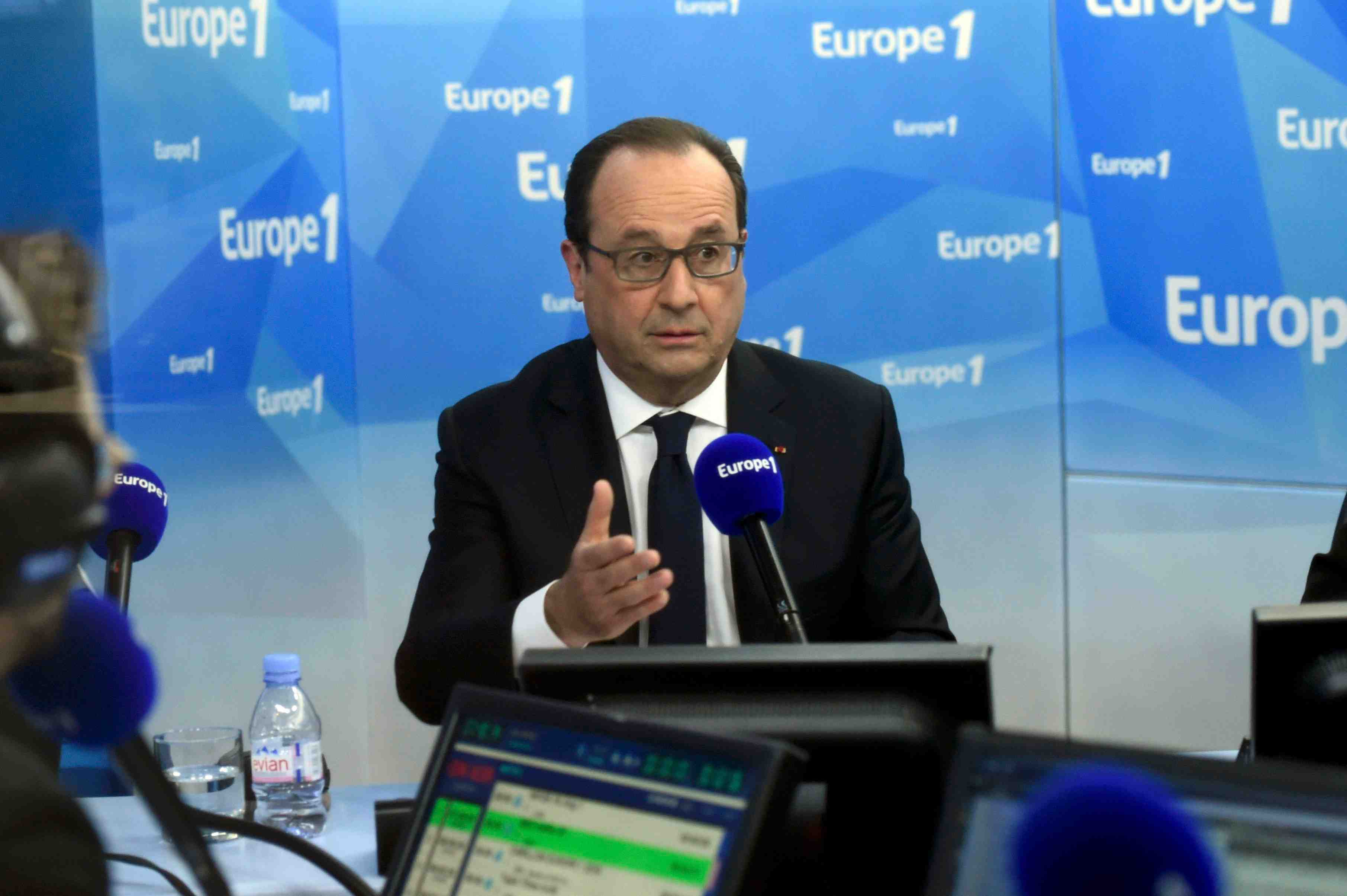 Hollande juge qu'il n'y a pas d'alternative a gauche a sa ligne