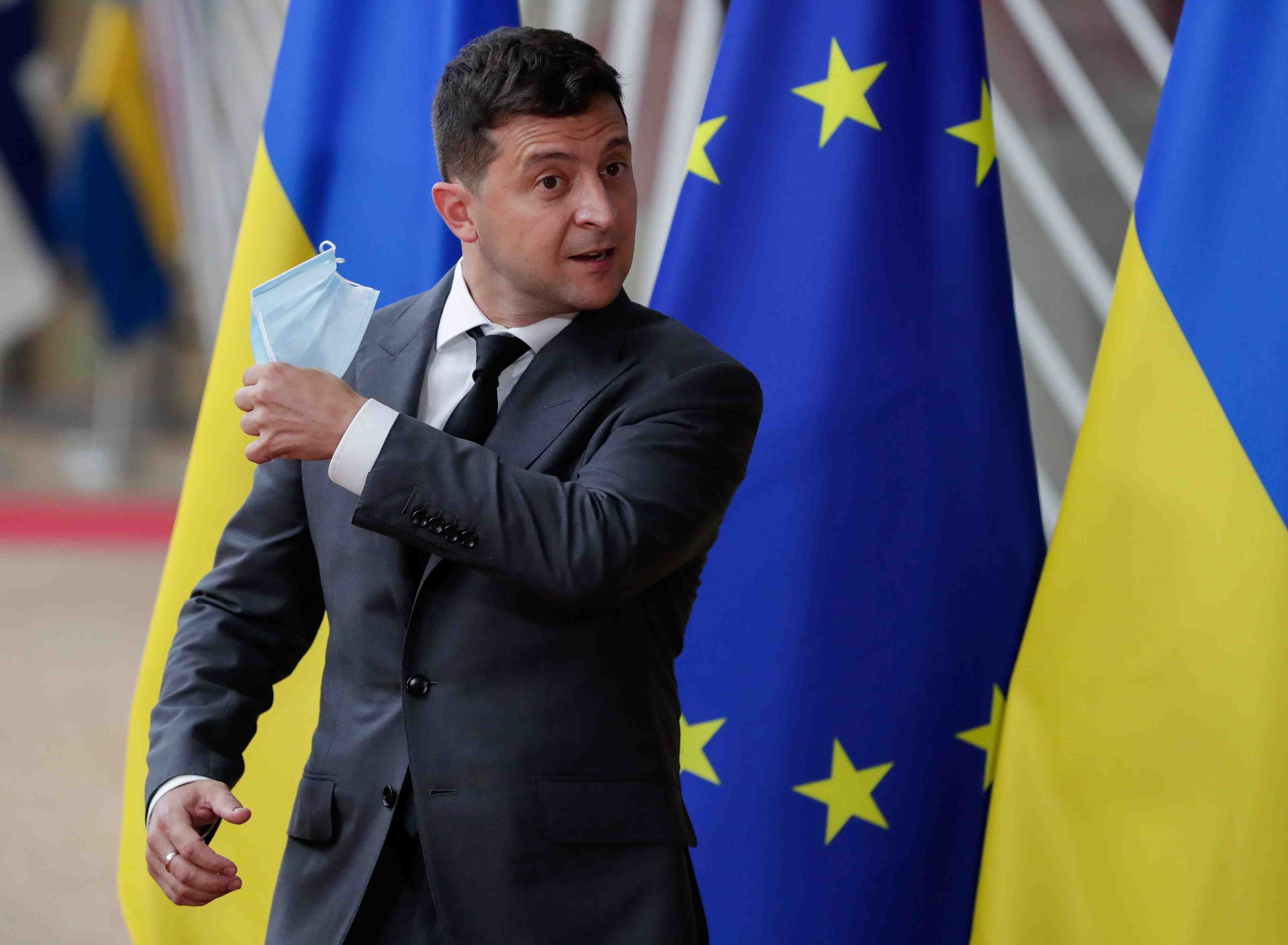 L'ukraine demande a s'entretenir avec la russie sur le donbass, moscou fait la sourde oreille