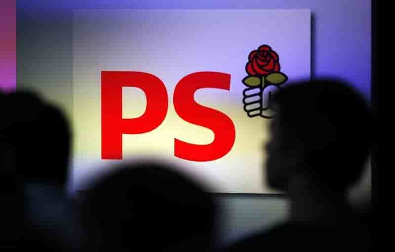 Les socialistes doivent trancher entre "loyalistes" et "frondeurs"