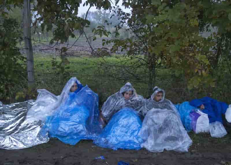 Des migrants bloques en serbie a la frontiere avec la croatie