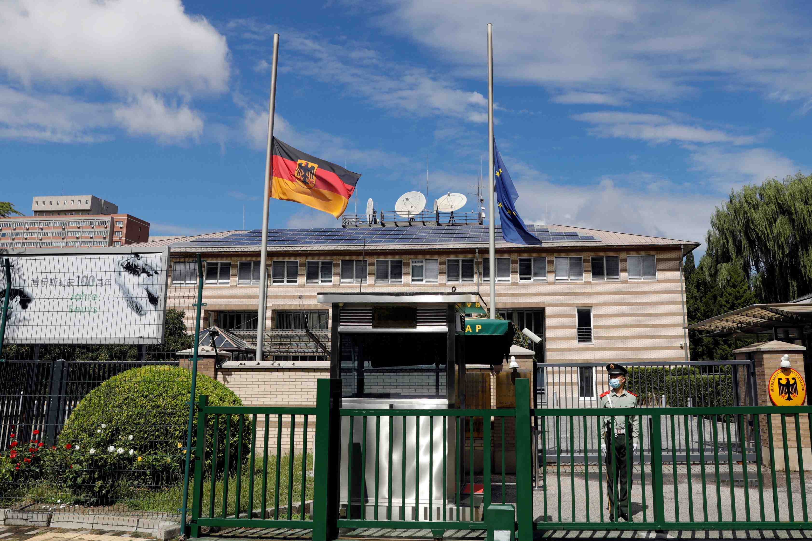 Deces de l'ambassadeur d'allemagne en chine deux semaines apres sa prise de fonction