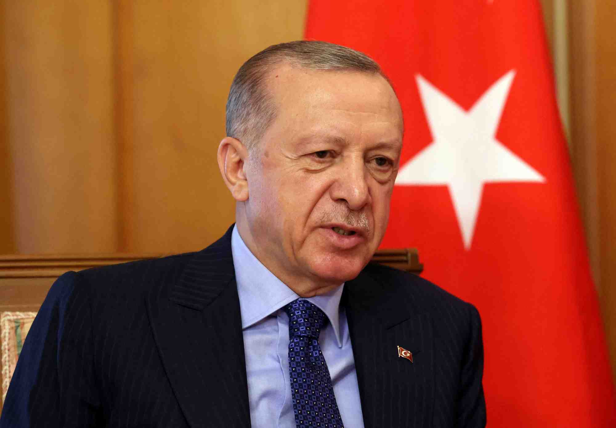 Erdogan fait etat de reunions fructueuses en russie