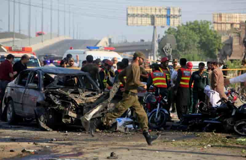 Pakistan: seize morts dans un attentat suicide a lahore