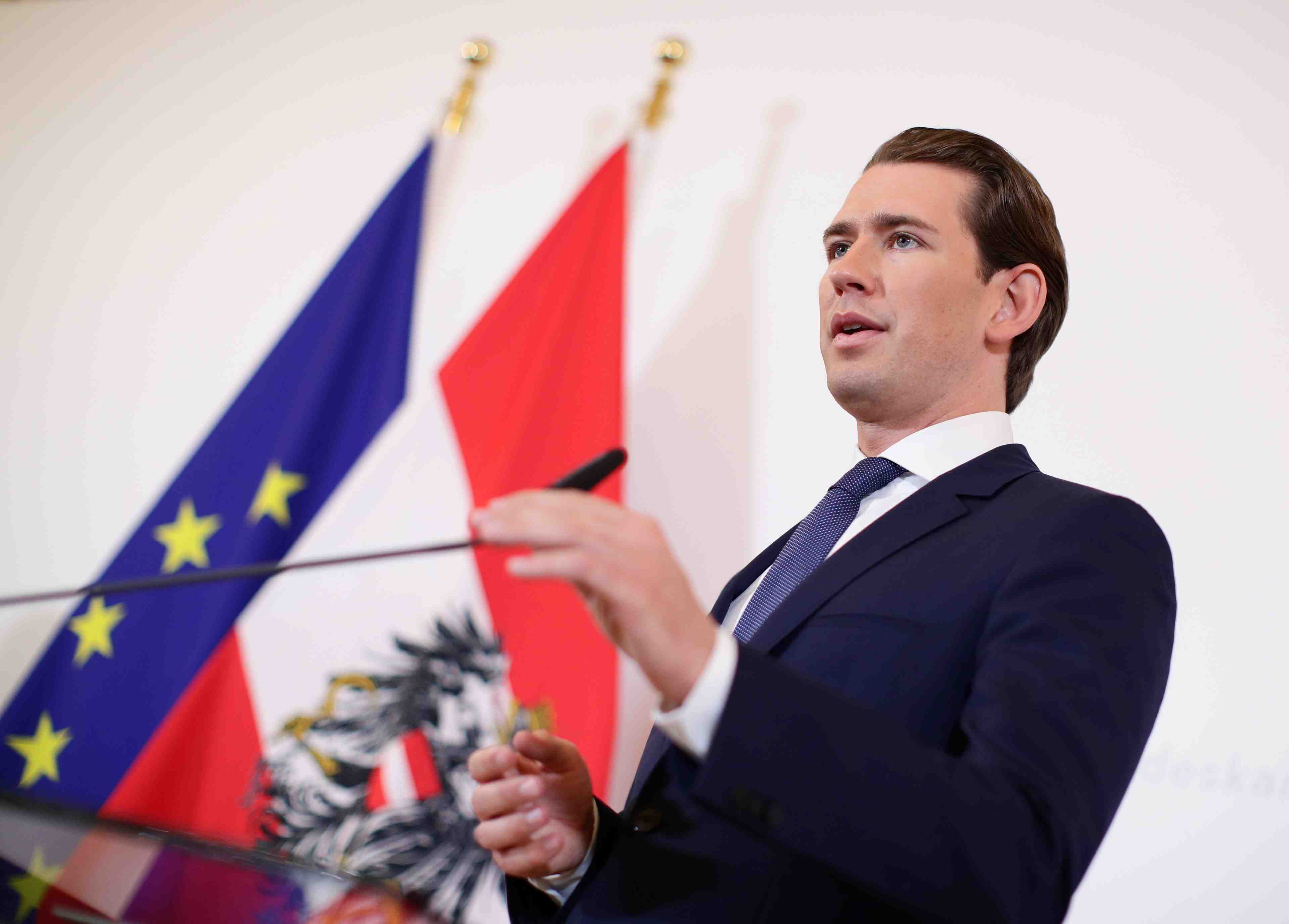 Autriche: kurz remanie son gouvernement sous les critiques