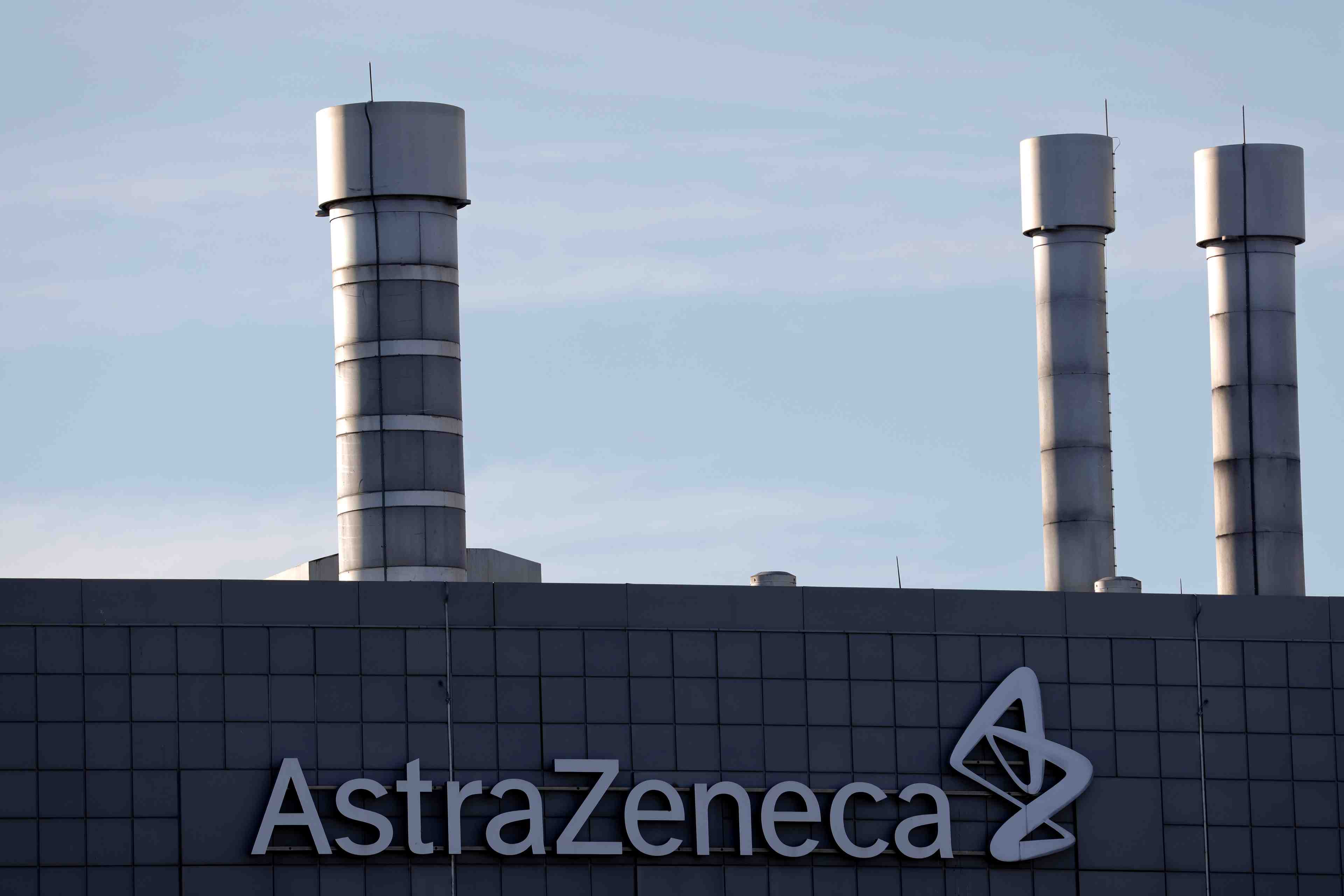 Vaccins: astrazeneca refute tout retard de livraison en europe
