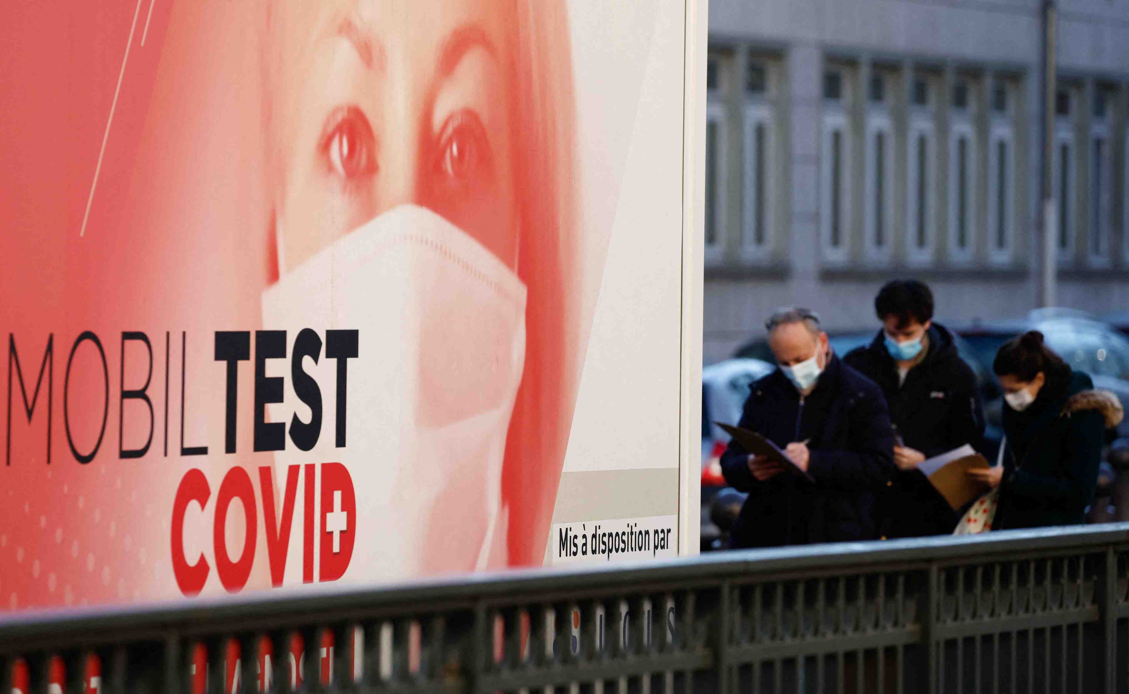 Coronavirus: la france rapporte 232.200 nouveaux cas en 24 heures