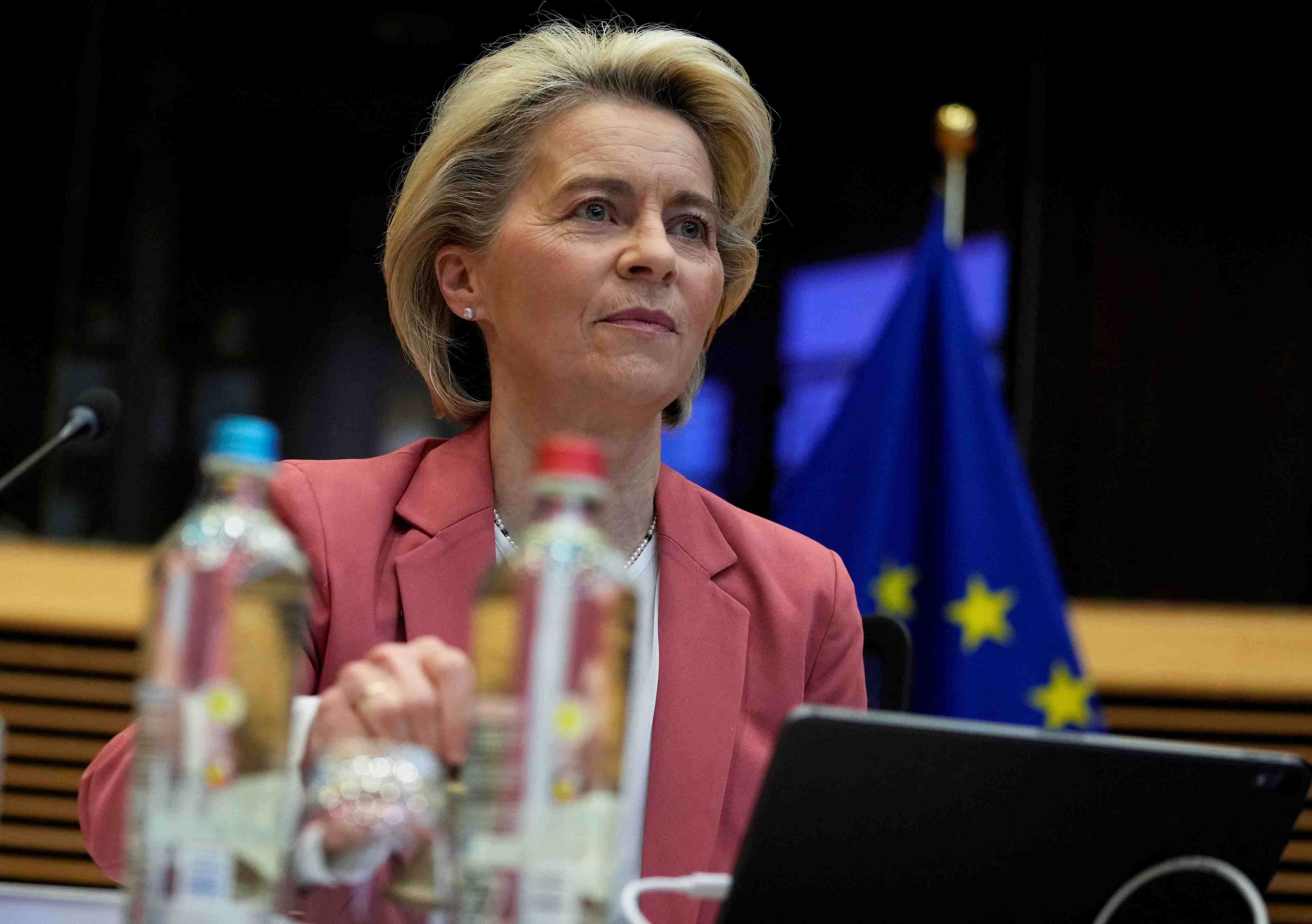 Les sanctions de l'union europeenne contre la russie sont pretes, dit von der leyen