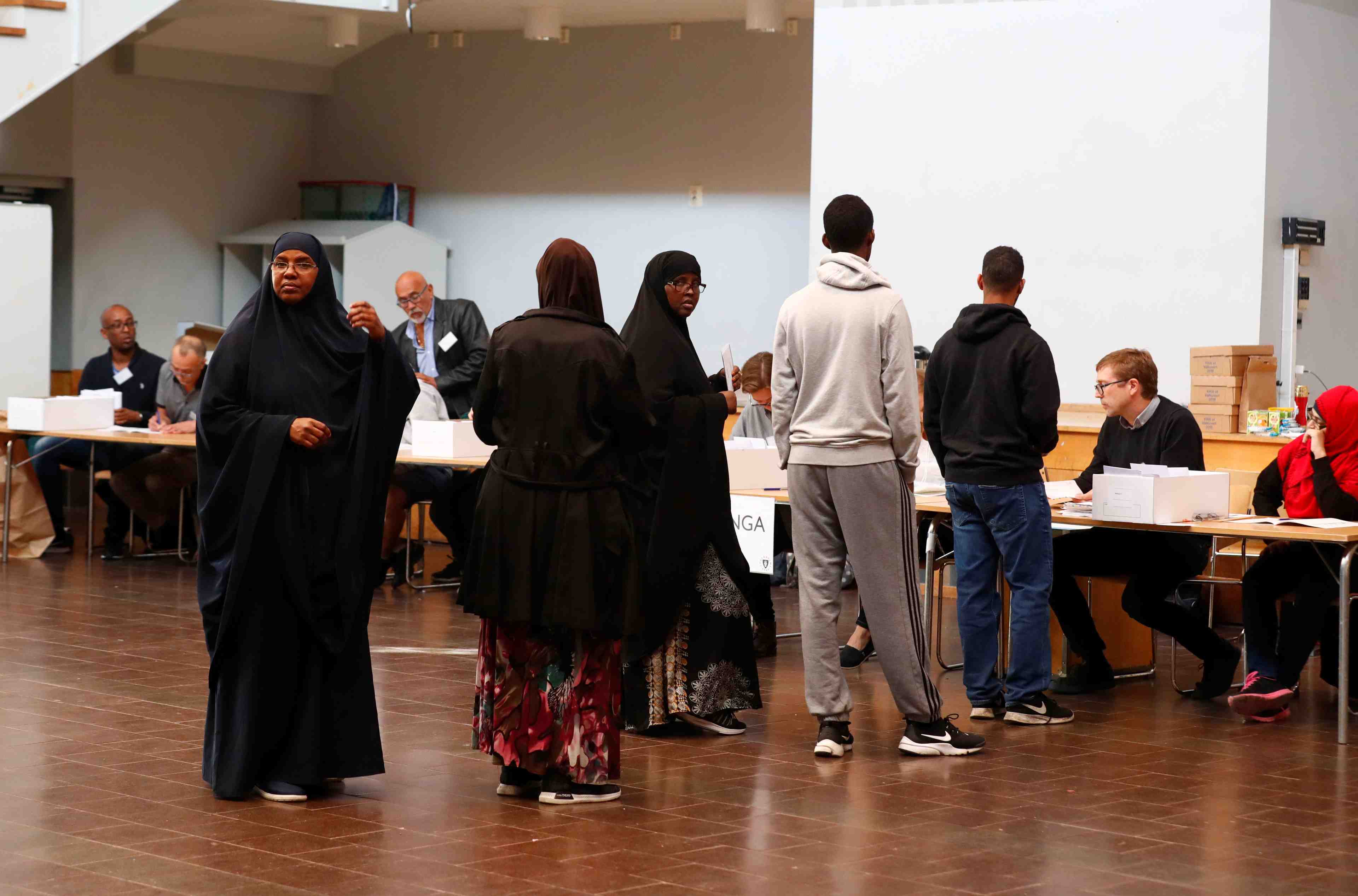 La droite suedoise veut le pouvoir, demande a la gauche de s'effacer