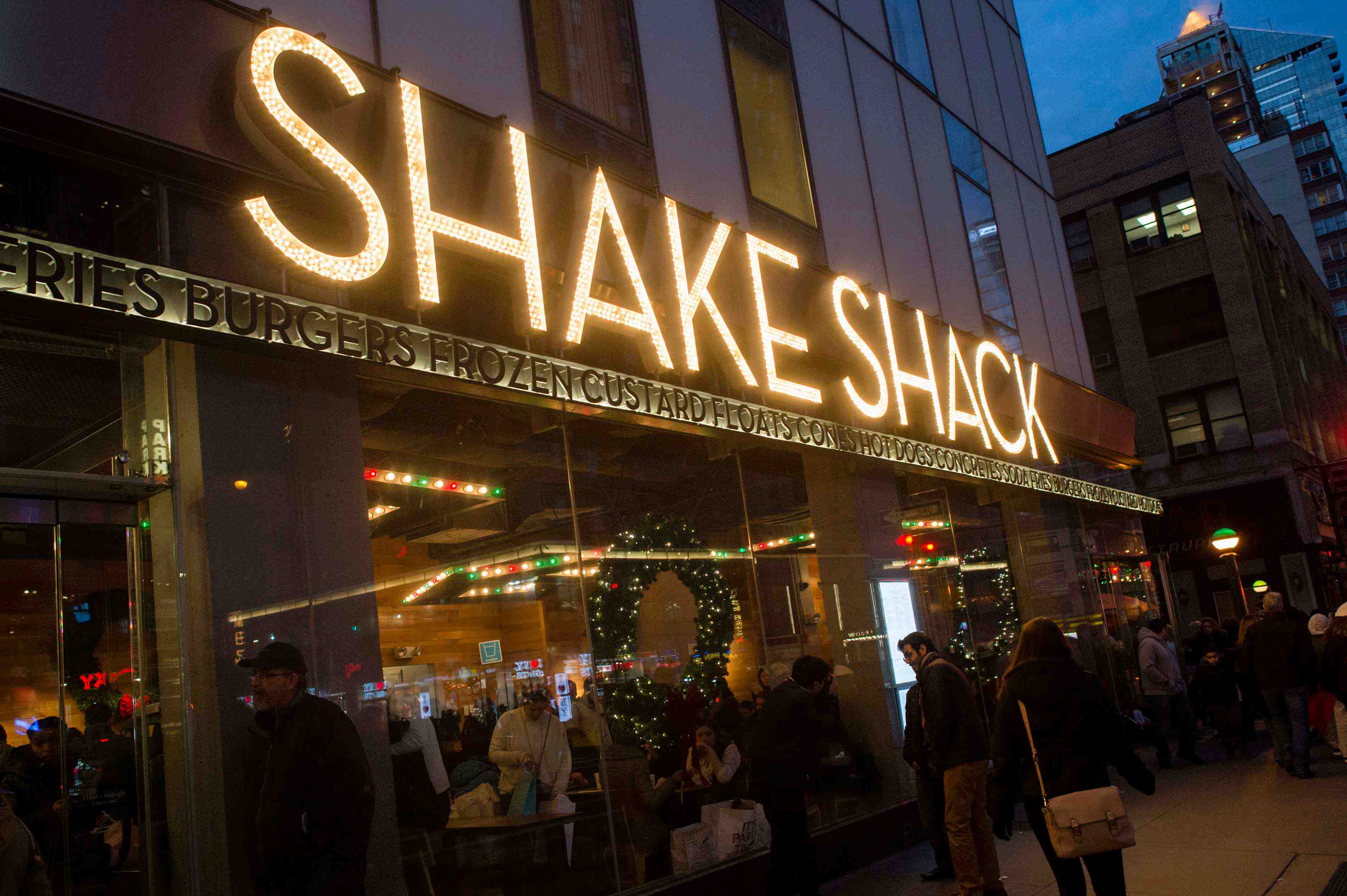 Shake shack veut surfer sur l'appetit pour les bons burgers