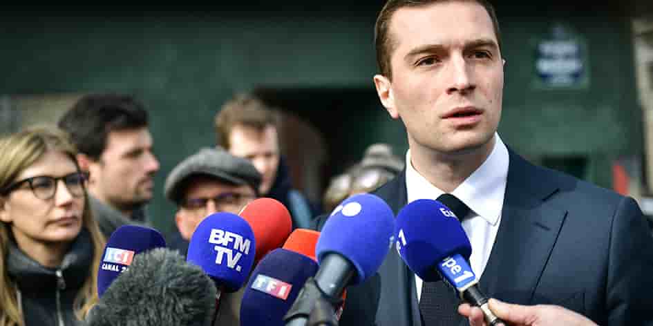 Le patron du RN nourrit des relations paradoxales avec la presse.