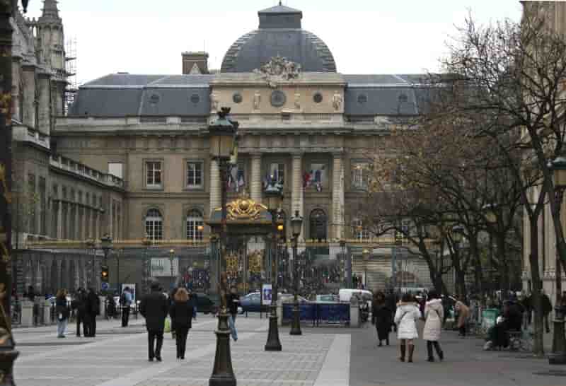 Nouveau cri d'alarme des procureurs dans un "livre noir"