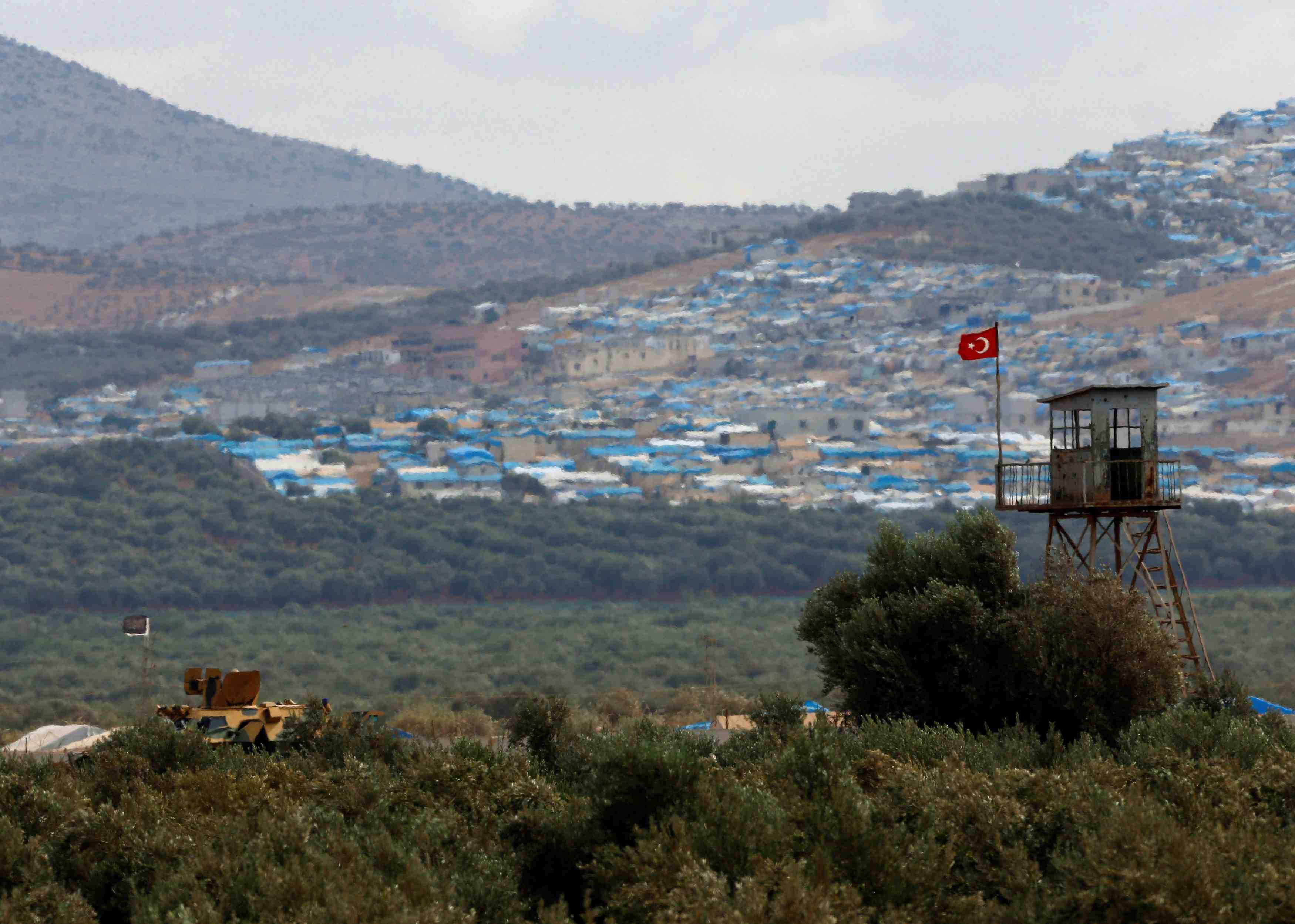 Des troupes turques prennent position dans la province d'idlib