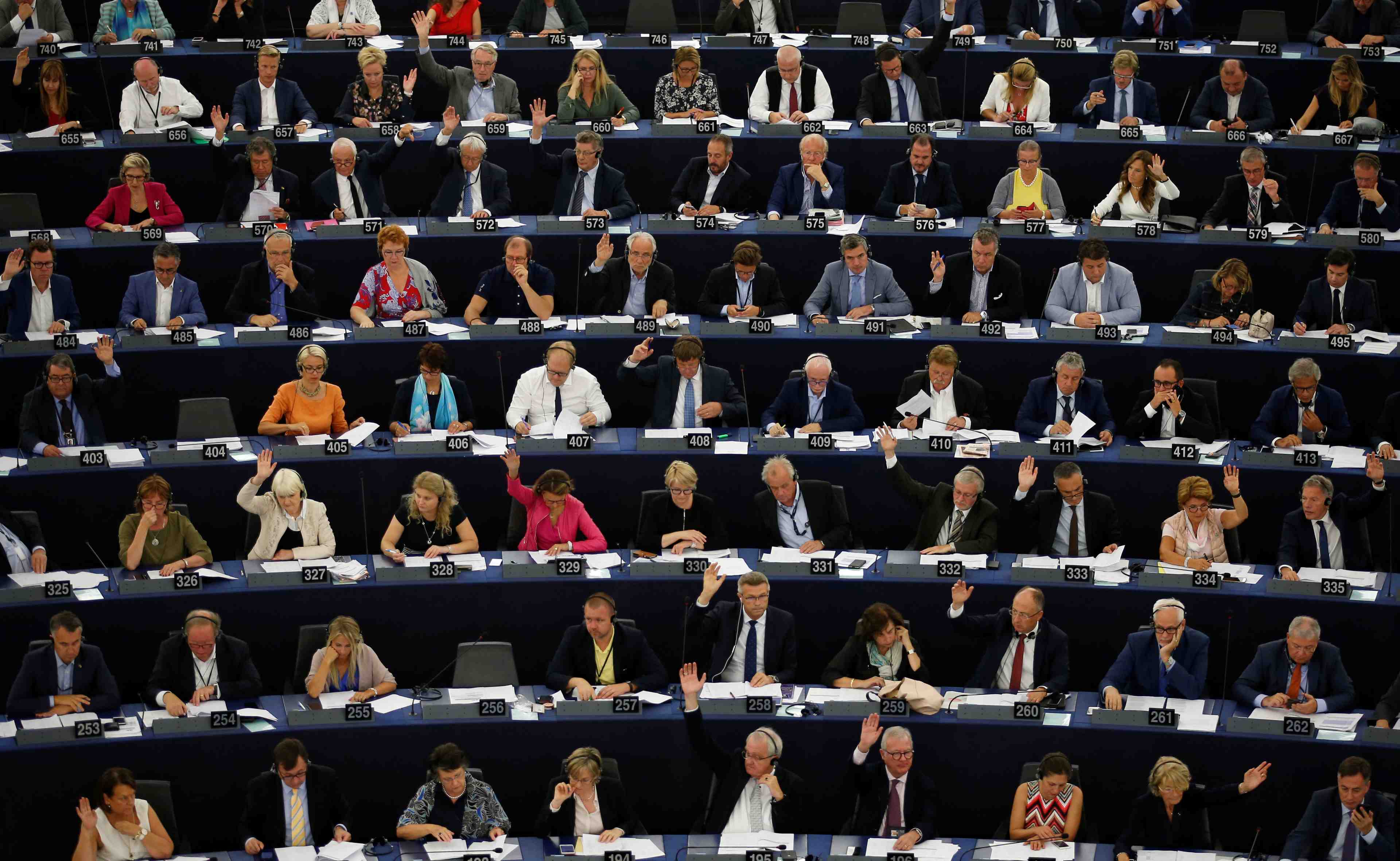 Le parlement europeen declenche une procedure contre la hongrie