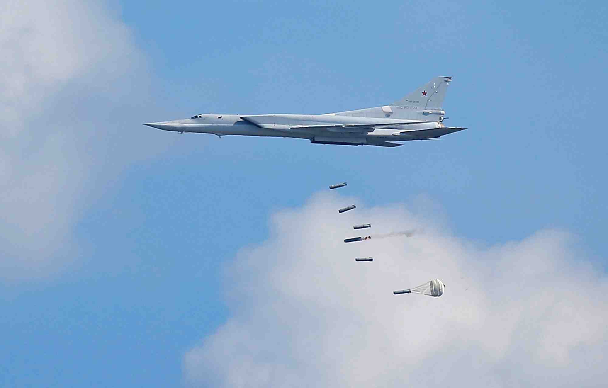 Un bombardier tupolev tu-22m3 lors des jeux internationaux de l'armee 2016, en russie