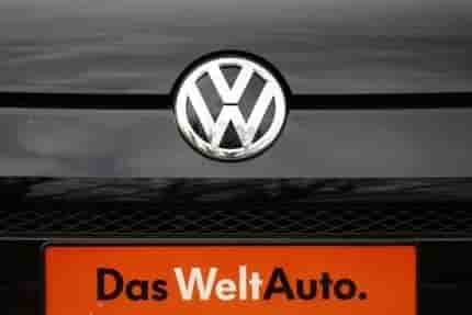 Berlin durcit le ton vis-a-vis de volkswagen apres de nouvelles informations