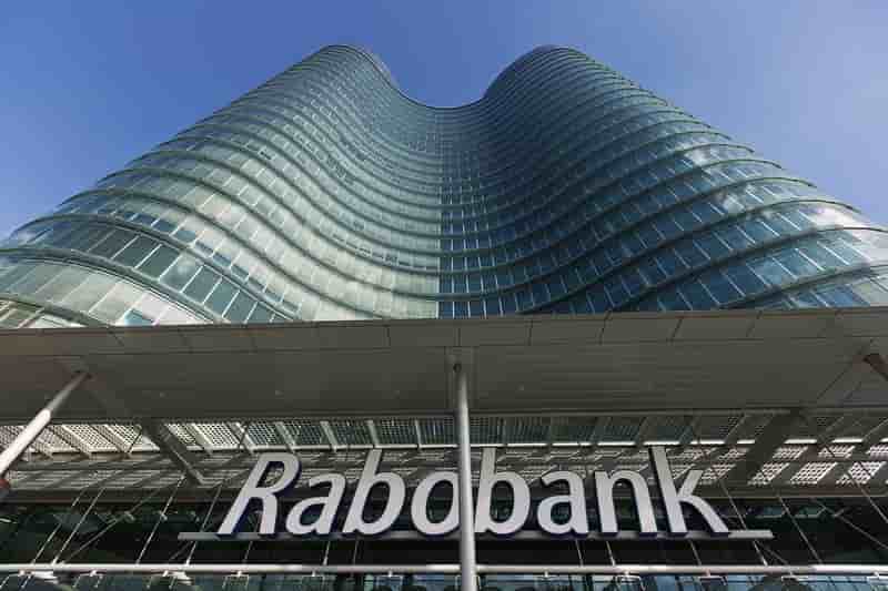 Rabobank cede sa filiale athlon a daimler
