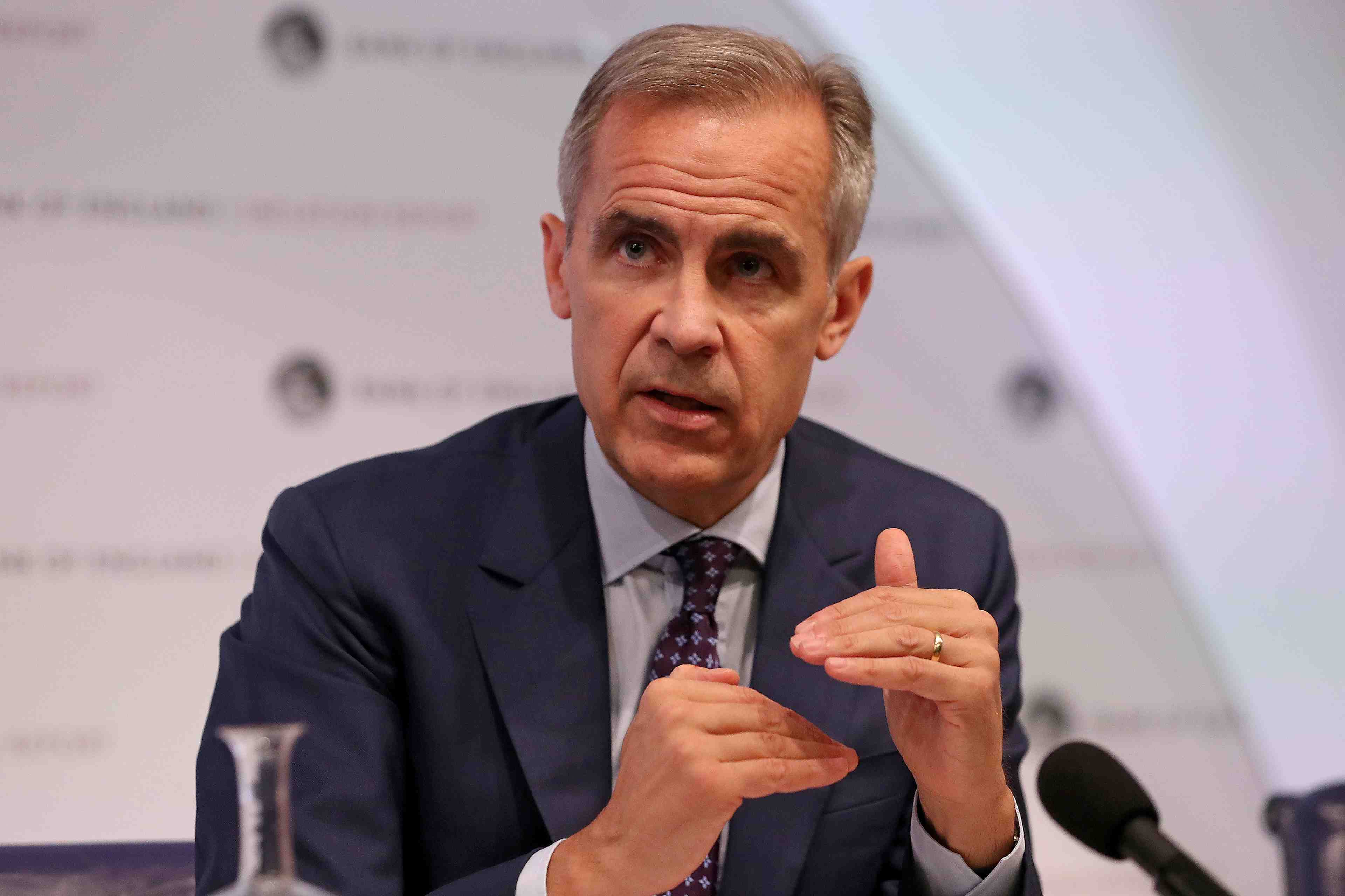 Banque d'angleterre: carney se dit pret a prolonger son mandat