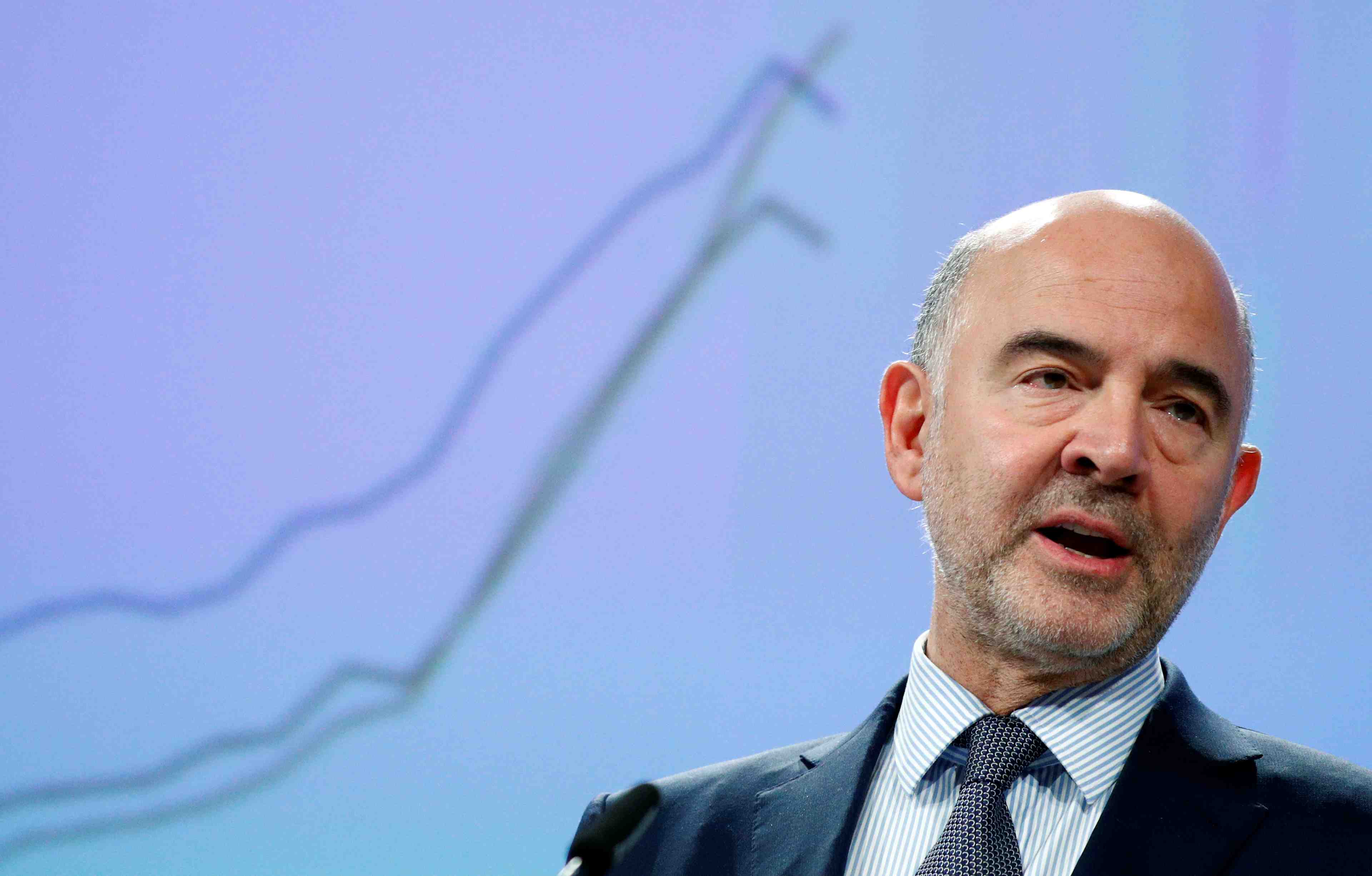Moscovici dit oeuvrer a ce que l'italie ne soit pas sanctionnee