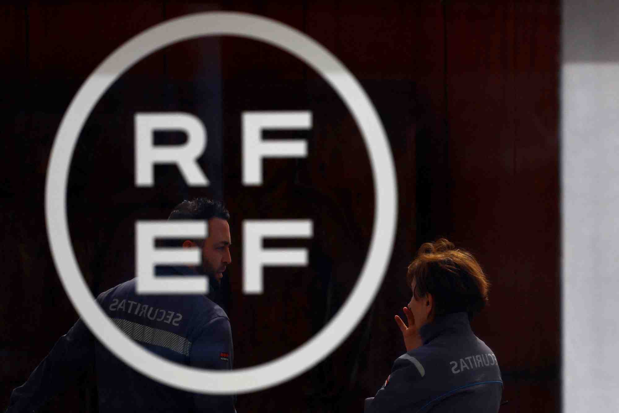 Perquisition au siege de la federation espagnole de football (rfef), la rozas, espagne