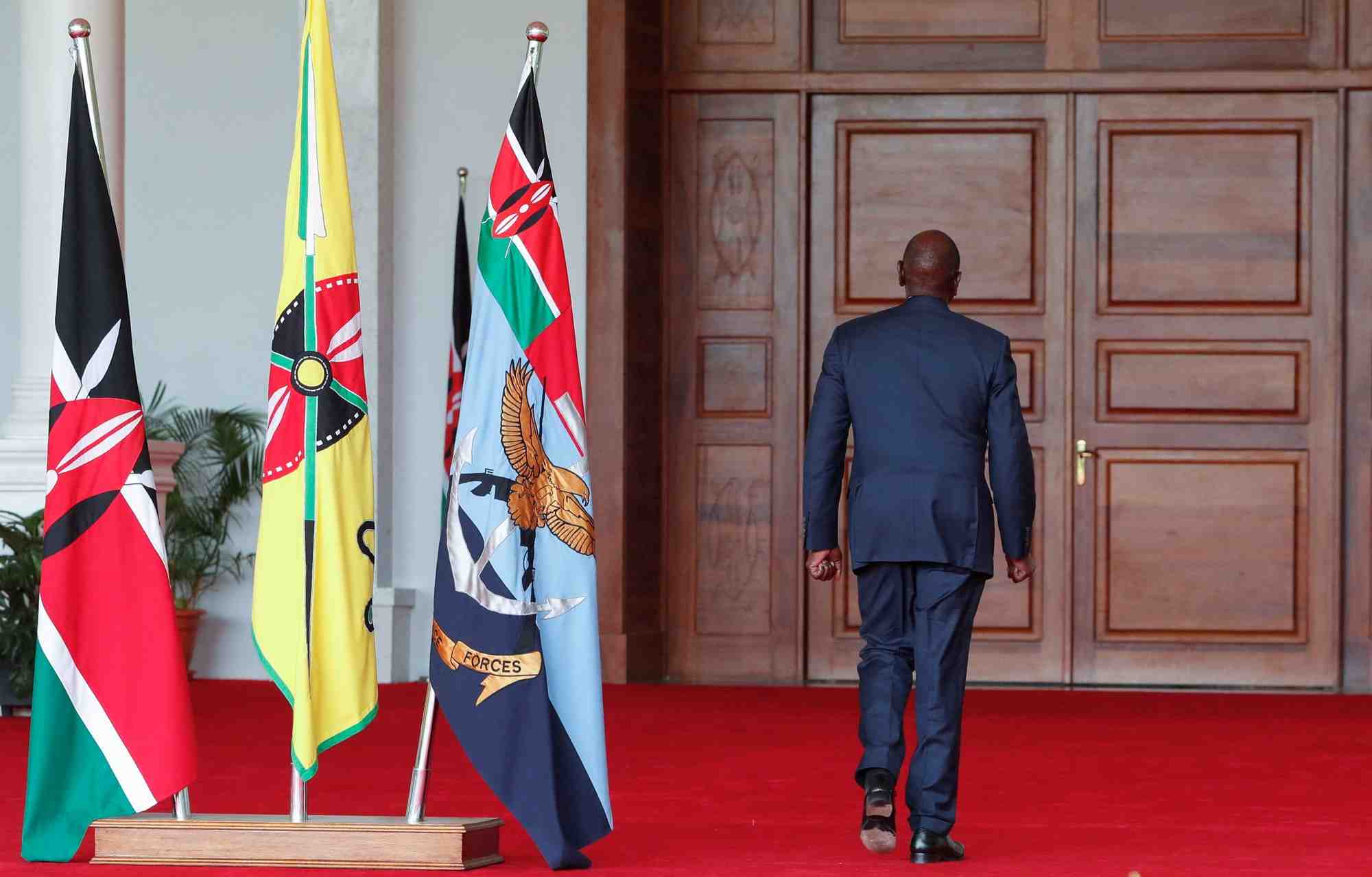 Le president du kenya, william ruto, apres l'annonce du limogeage de presque l'ensemble de son gouvernement