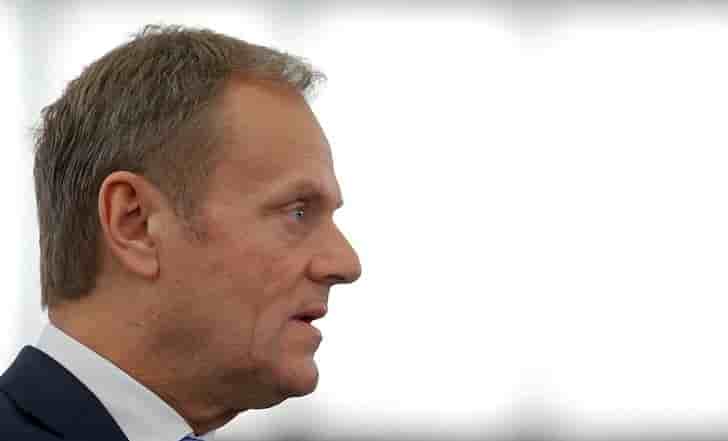 Tusk mis en cause a varsovie pour le crash de smolensk