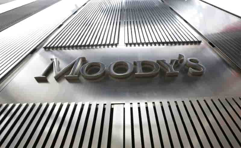 France: moody's releve la perspective a positive, confirme le "aa2"