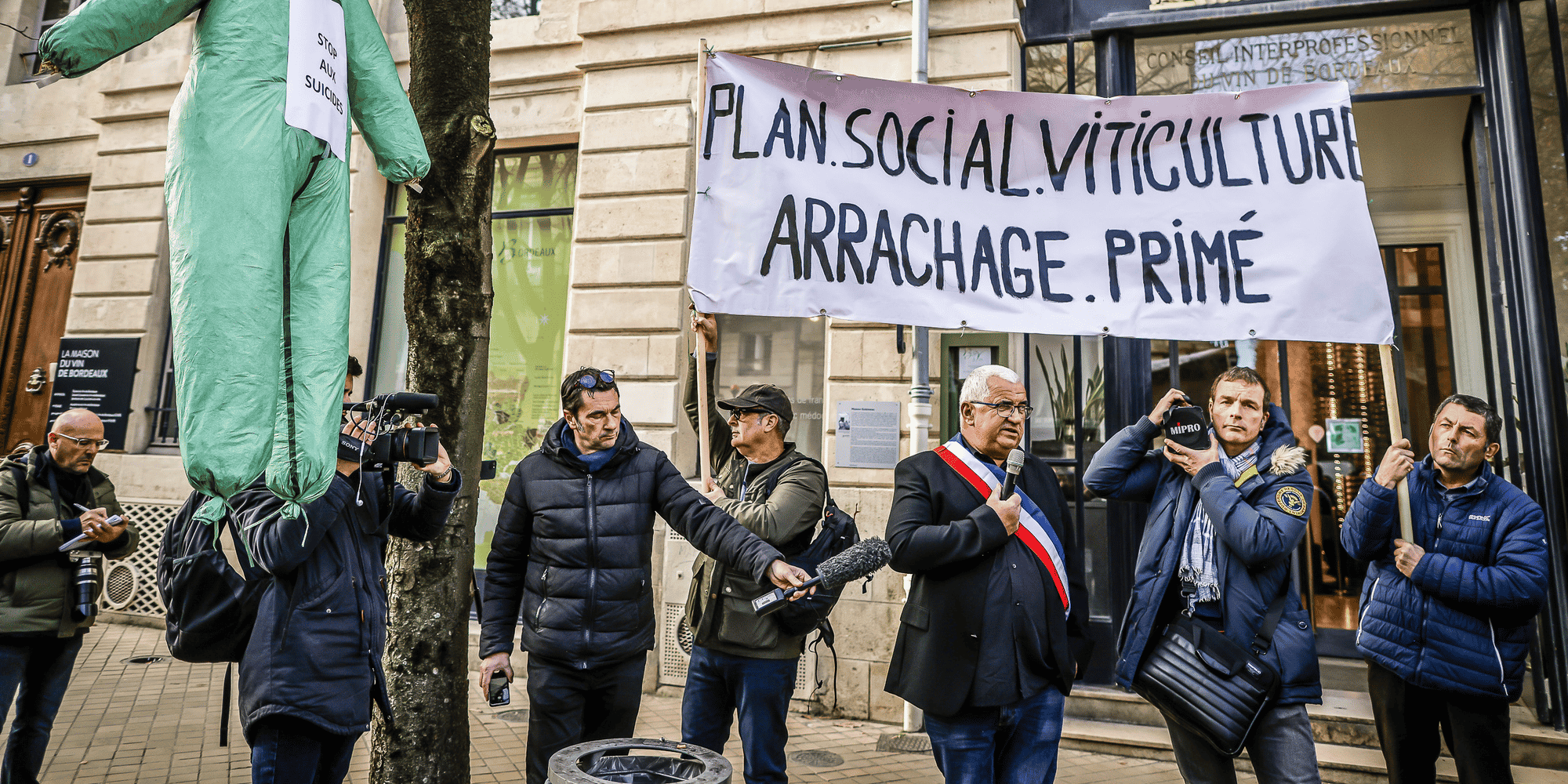 Manifestation vignerons Bordeaux 6 décembre 2022