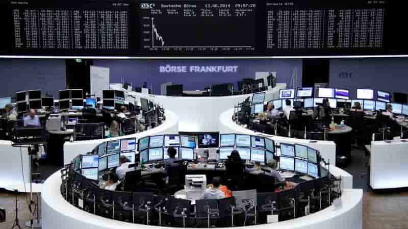 Les Bourses européennes reculent à la mi-séance