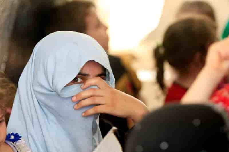 Quatre allemandes parmi un groupe de femmes capturees a mossoul