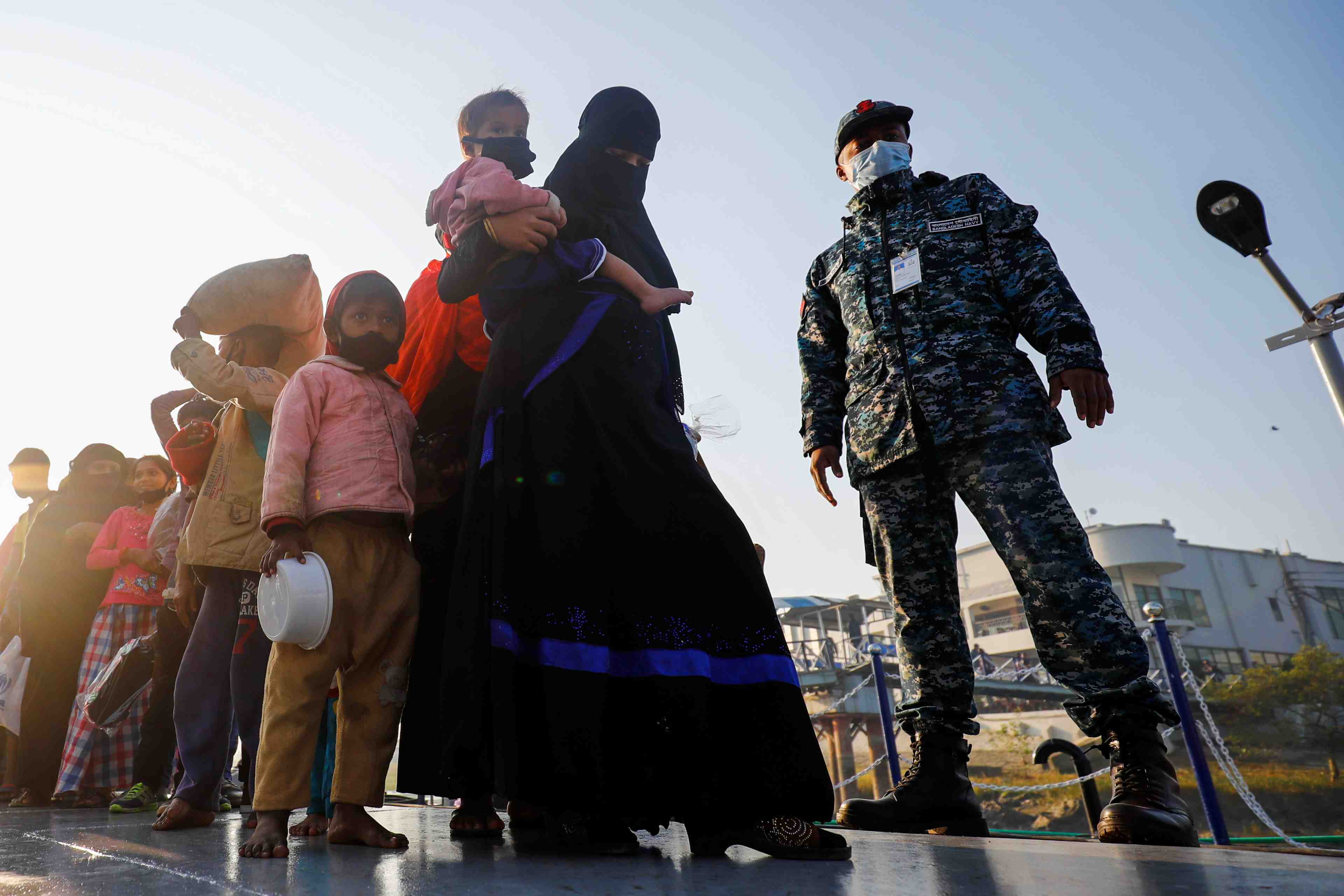 Birmanie: l'onu inquiete pour les rohingya apres le putsch, reunion mardi du conseil
