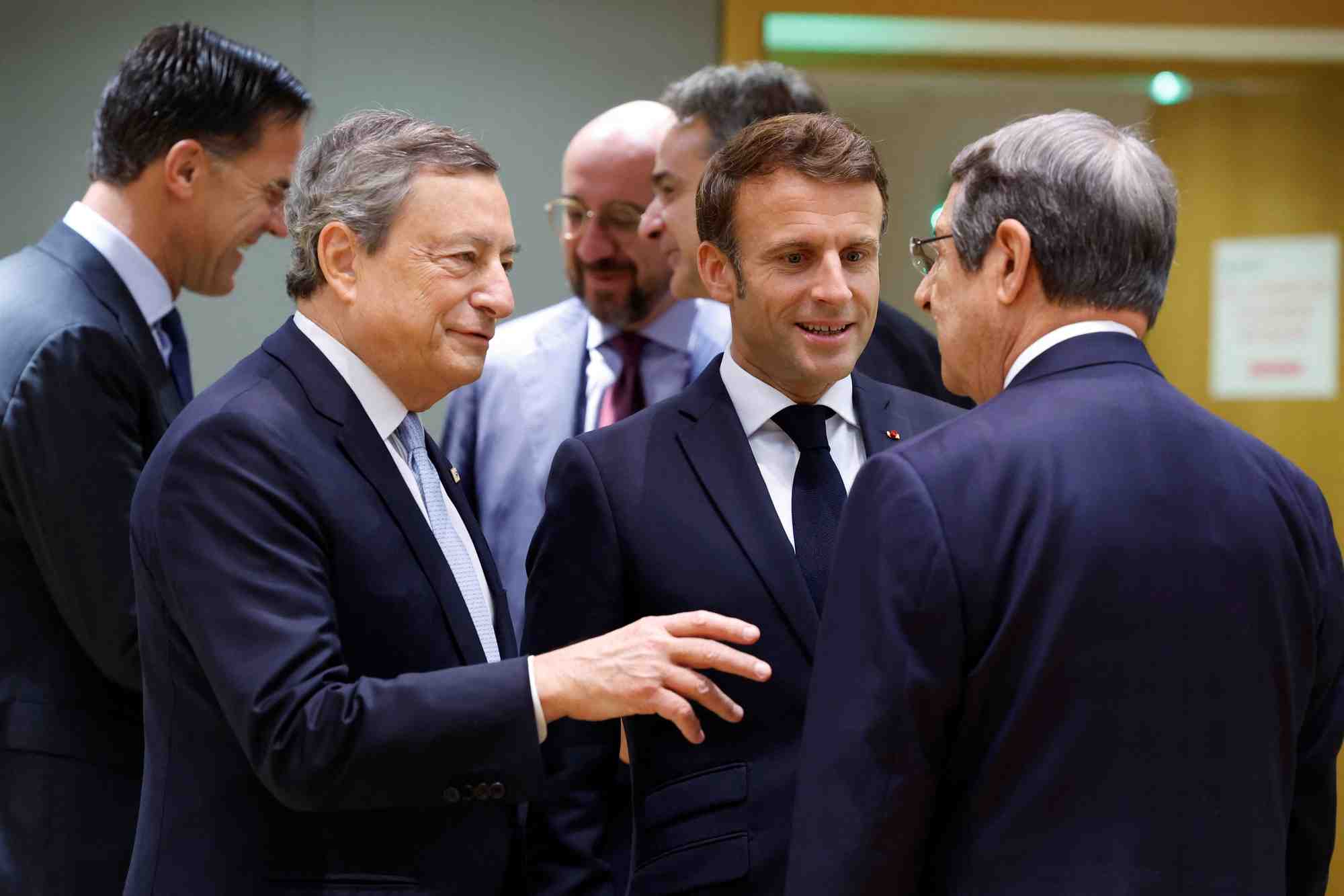 Les dirigeants de l'ue se reunissent a bruxelles