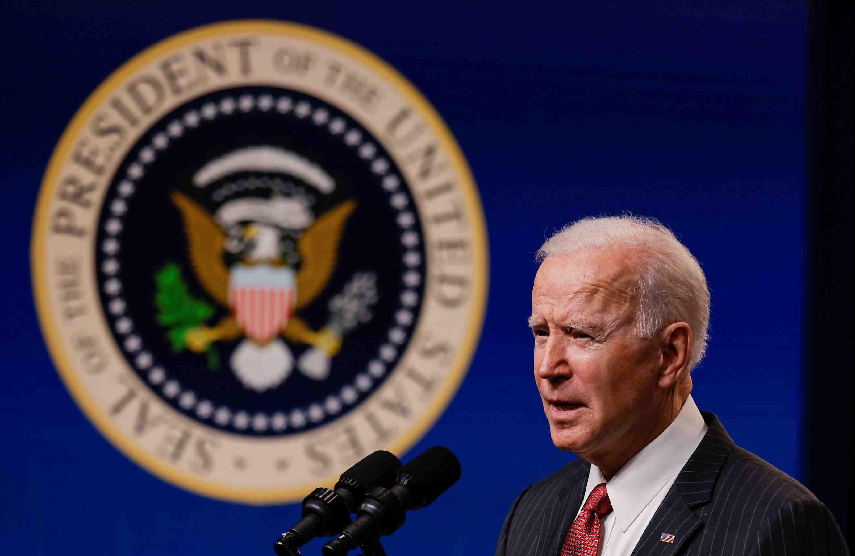 Biden annonce des sanctions contre la junte militaire en birmanie